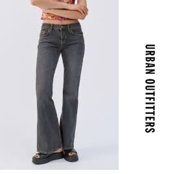 NWT $69 URBAN OUTFITTERS - BDG Low-Rise Flare Jean - Multiple - Picture 1 of 5